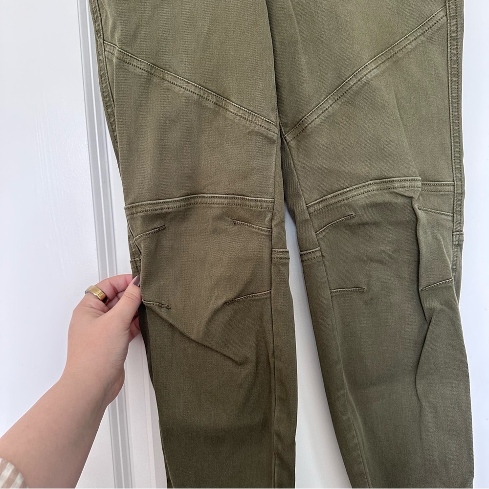 Spanx (XS) Olive Green Cargo Jogger in Stretch Twill High Rise Pants- Utility - Picture 7 of 12